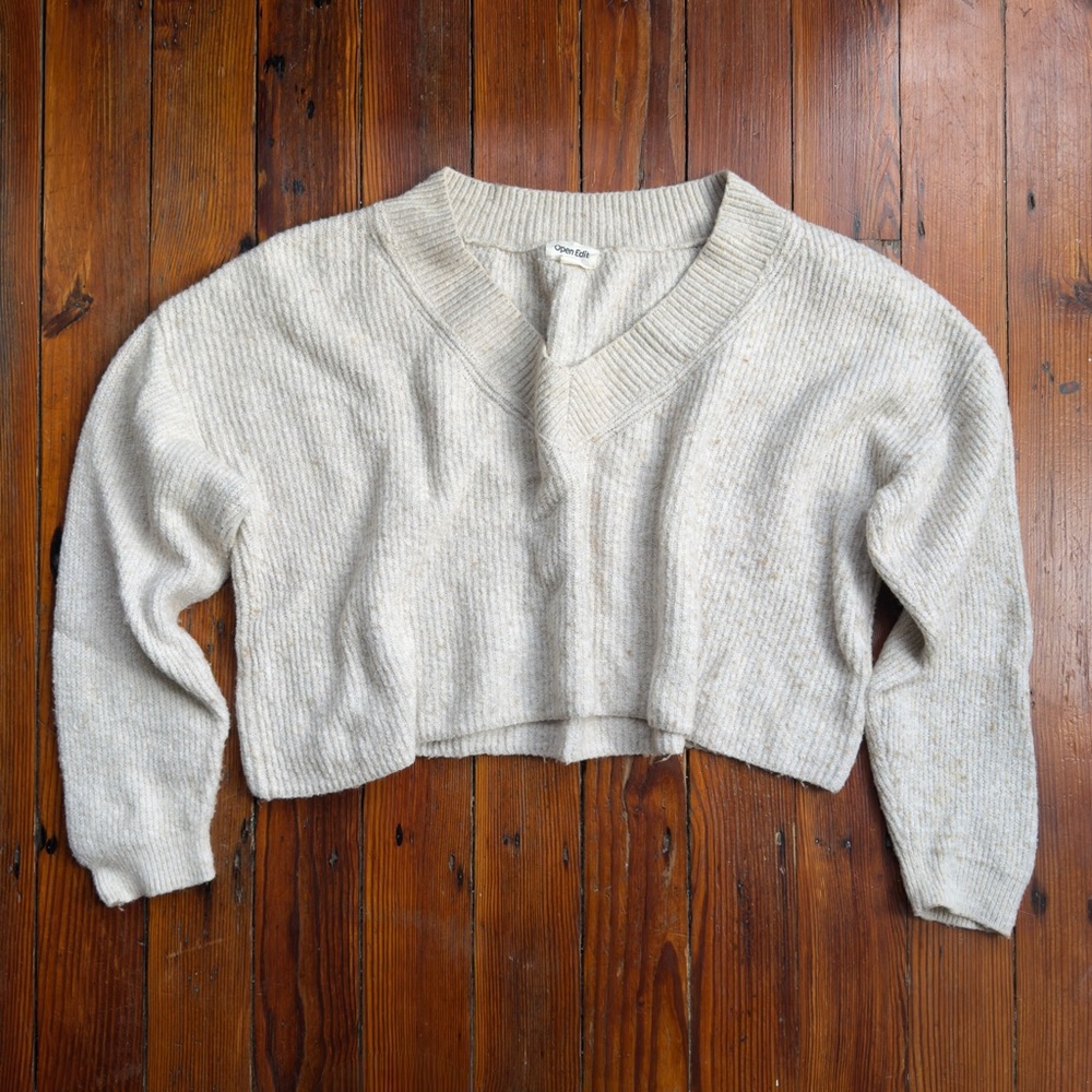 Open Edit oatmeal color vneck cropped soft pullover long sleeve sweater
